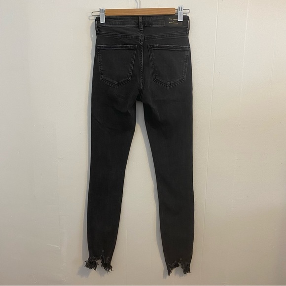 ZARA High Waisted Skinny Jeans - Picture 3 of 11